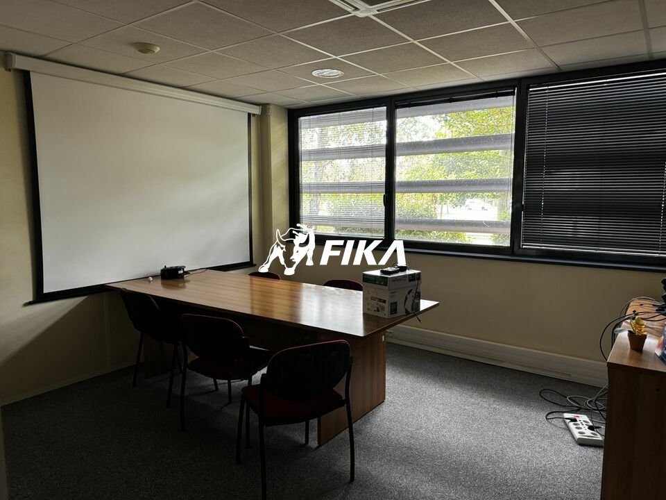 A VENDRE BUREAUX 252 m2 - (31670) LABEGE