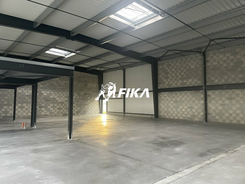 Vente Local d'activité de 239 m2 à 986 m2 Blanquefort