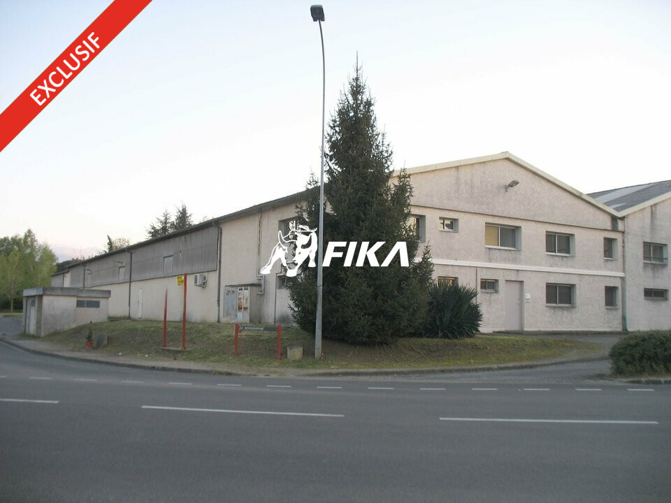 VEND ENTREPOT 2 890 m2 - PAU (64000)