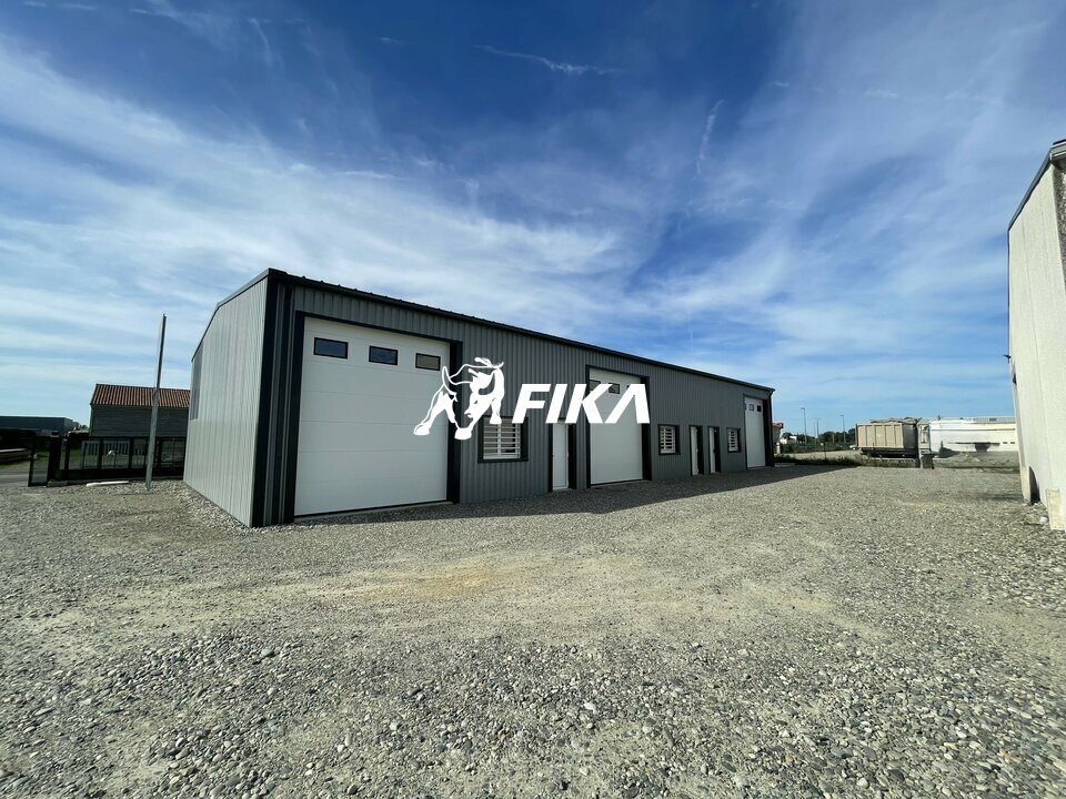 A LOUER LOCAL D'ACTIVITE 100 m2 - (31410) NOE