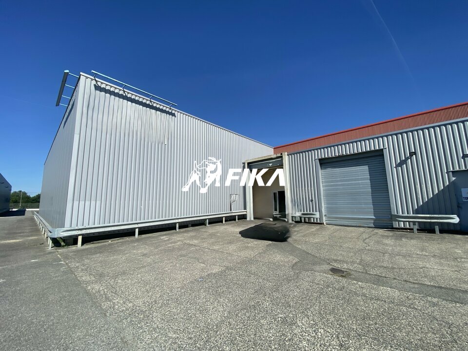 A LOUER LOCAL D'ACTIVITE  1 100 m2 - (31600) MURET