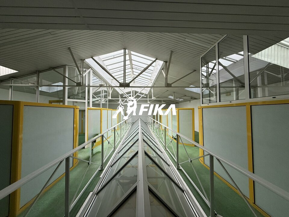 A LOUER - BUREAUX 185 m2 - (33000) - BORDEAUX