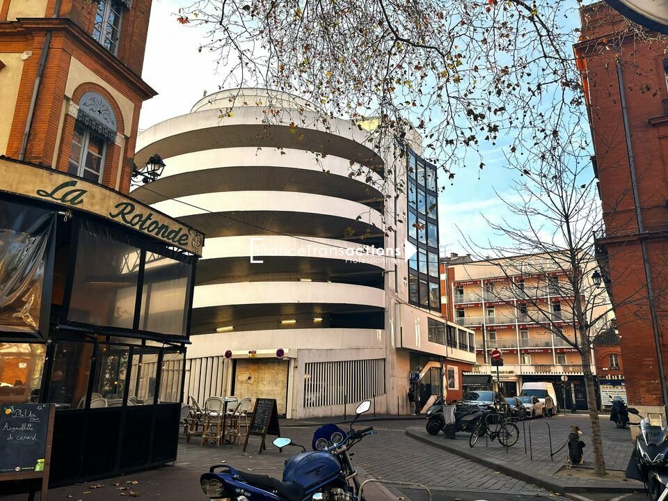 A CEDER DROIT AU BAIL LOCAL 25M&sup2; HYPERCENTRE VILLE SECTEUR VICTOR HUGO 