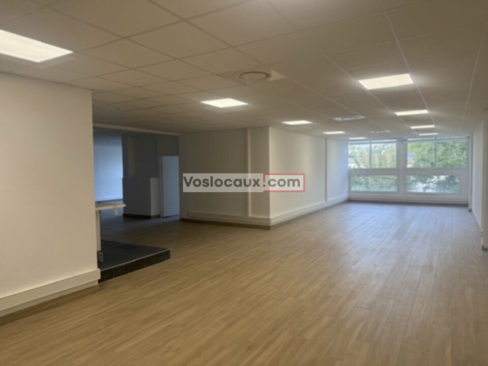 À louer bureaux 250 m² à Biot, emplacement idéal  