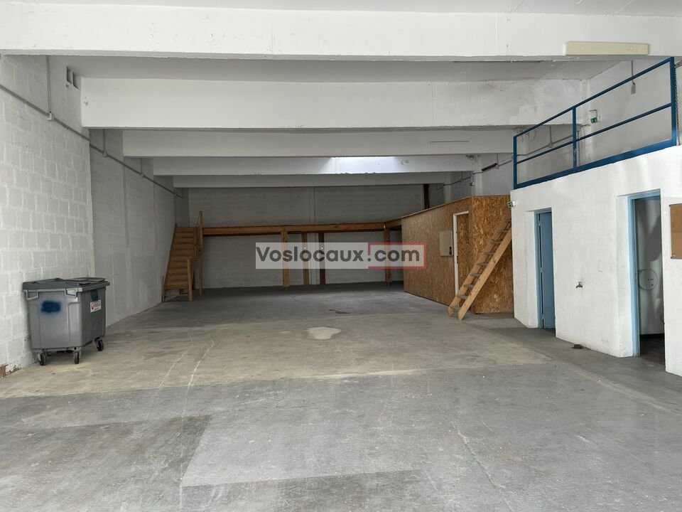 A louer : local d'activité de 245m² à Saint-Laurent-du-Var
