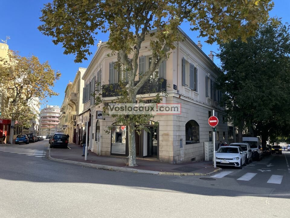 A louer Bureaux 57m² Antibes
