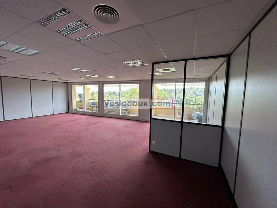 À LOUER  Bureaux de 93 m² à Sophia-Antipolis  
