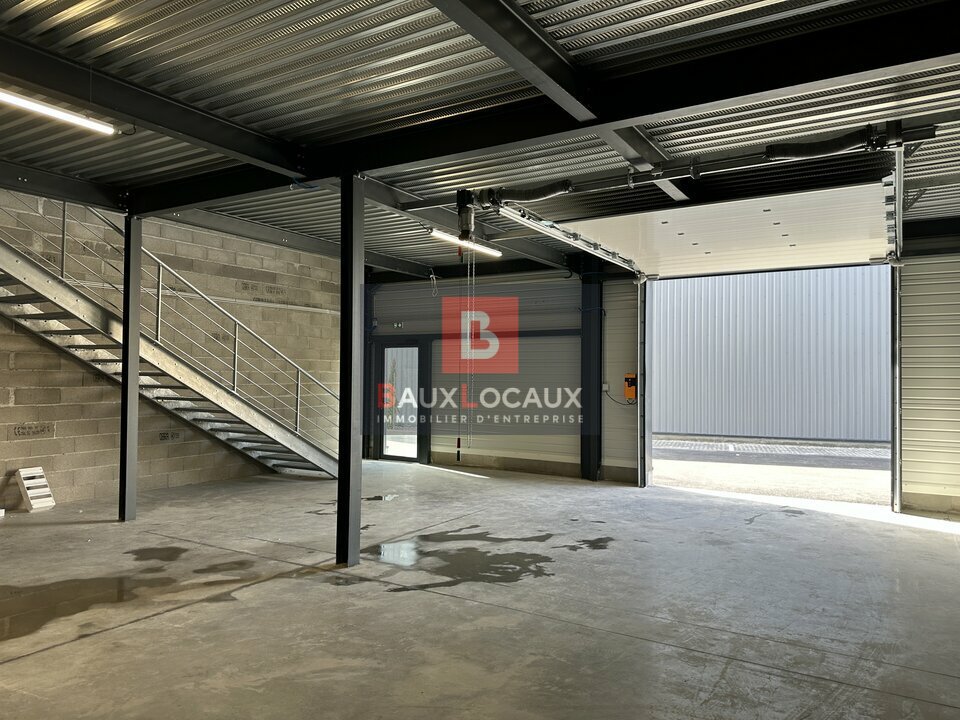 A louer Locaux d'activité 177m² Vedène