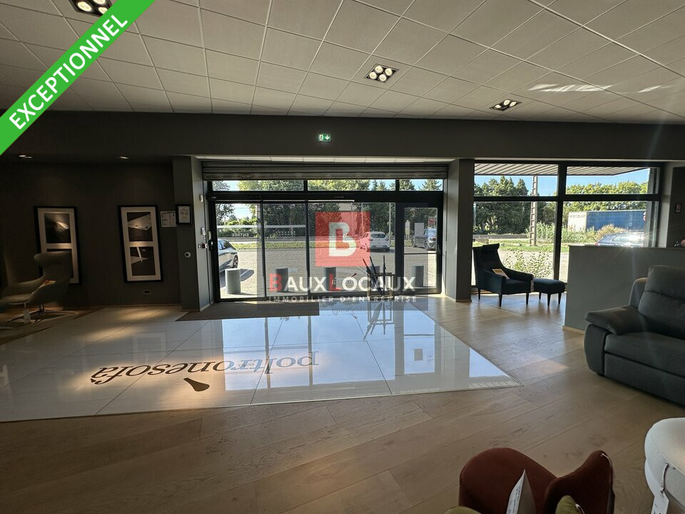 A louer Local commercial  1100m² Avignon