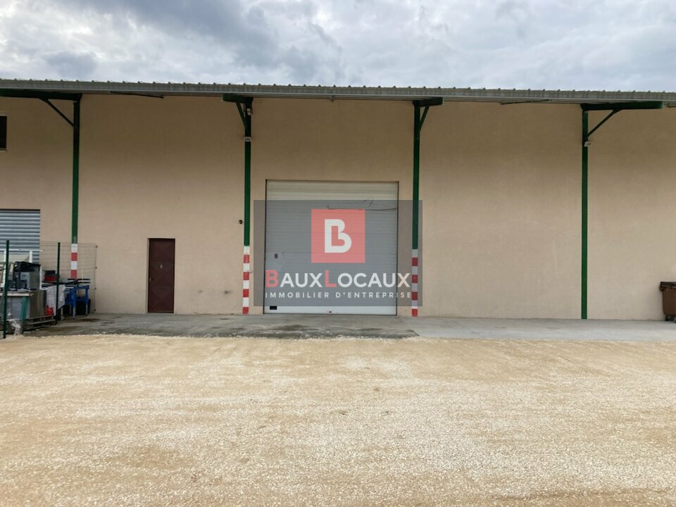 A louer Locaux d'activité 250m² L'Isle-sur-la-Sorgue