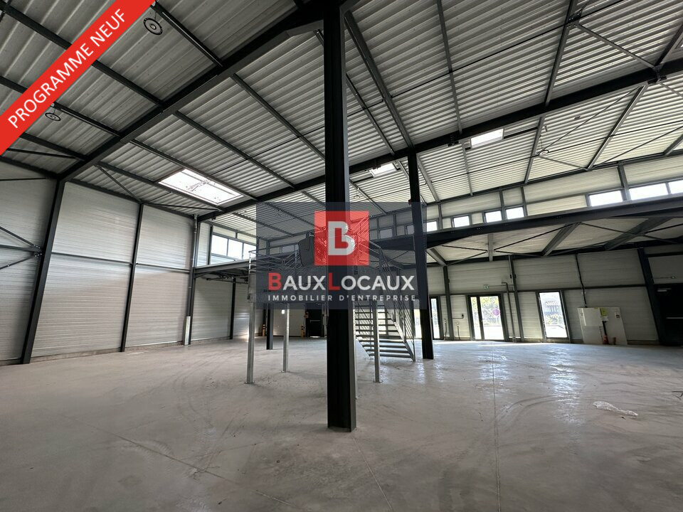 A louer Locaux d'activité 929m² Vedène