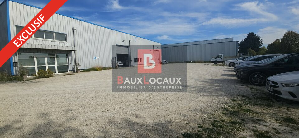 A louer Locaux d'activité 900m² Entraigues-sur-la-Sorgue