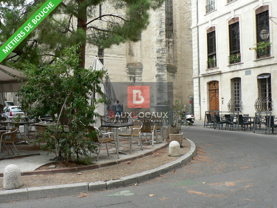 A vendre Local commercial  82m² Avignon