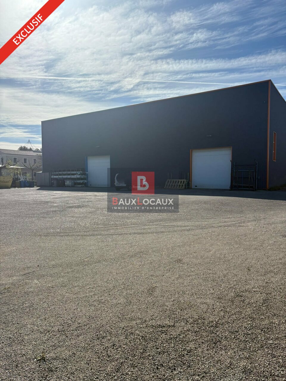 Local industriel d'exception de 1600m² à Carpentras 