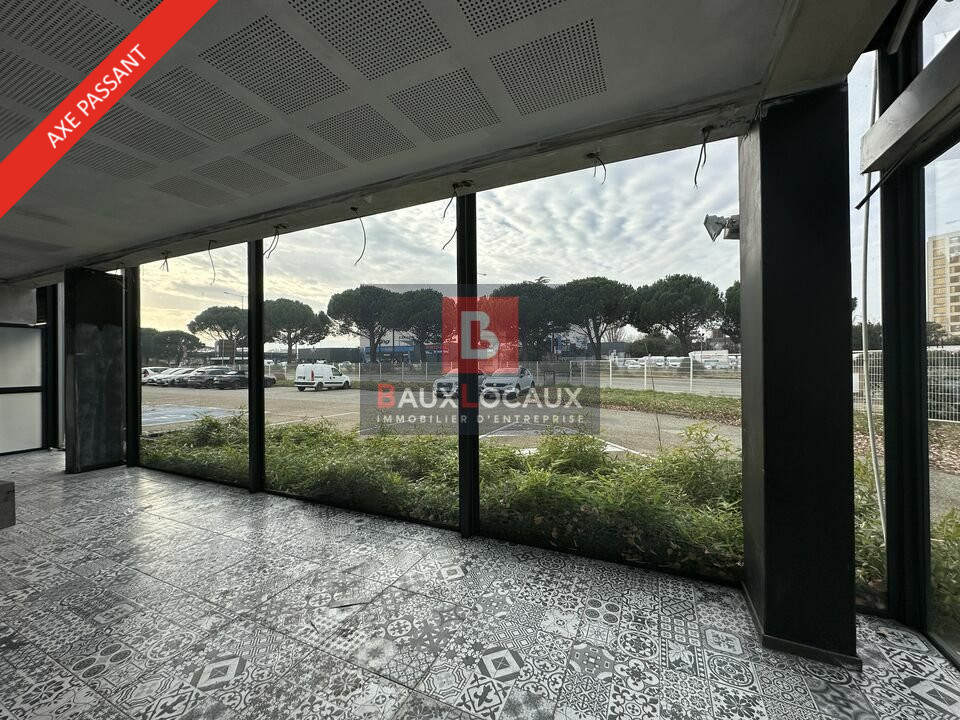 A louer Local commercial  301m² Avignon