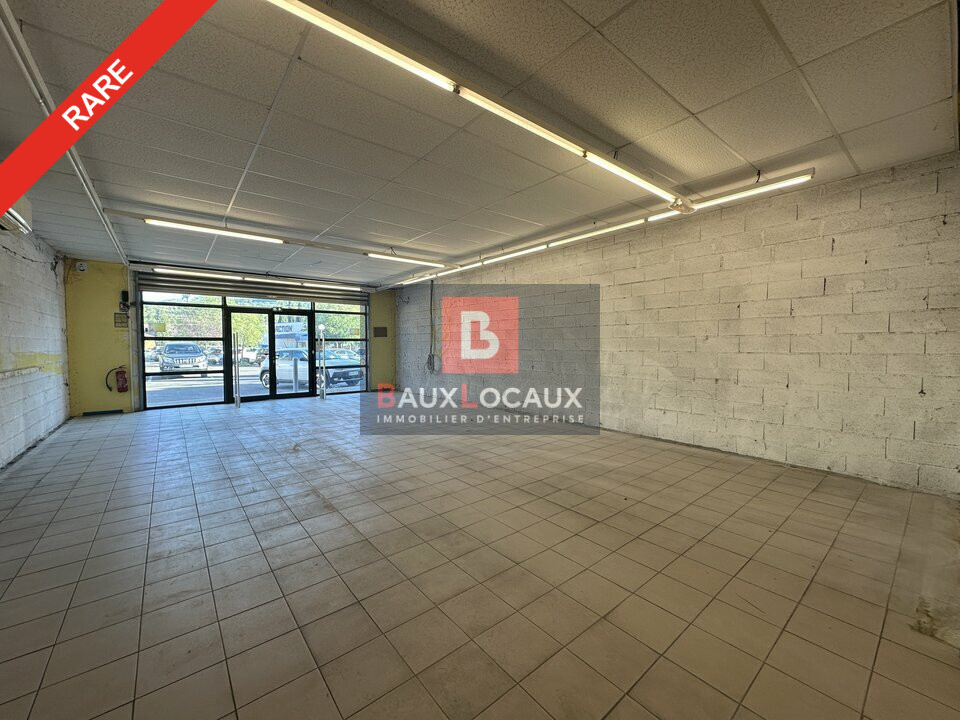 A vendre Local commercial  254m² Apt