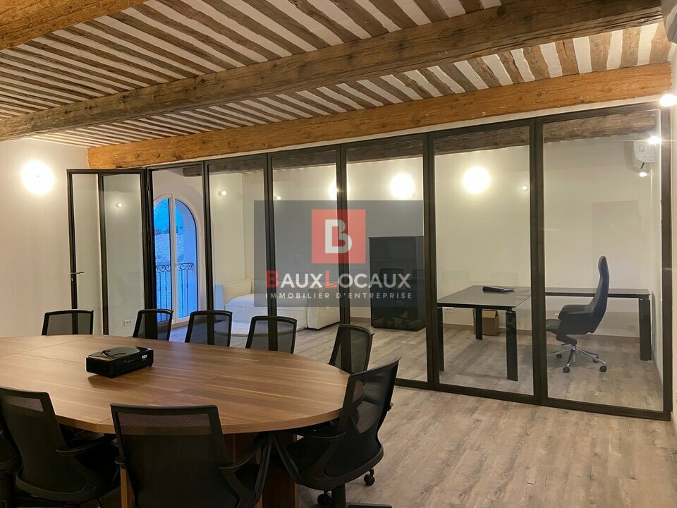 A louer Local commercial  183m² L'Isle-sur-la-Sorgue