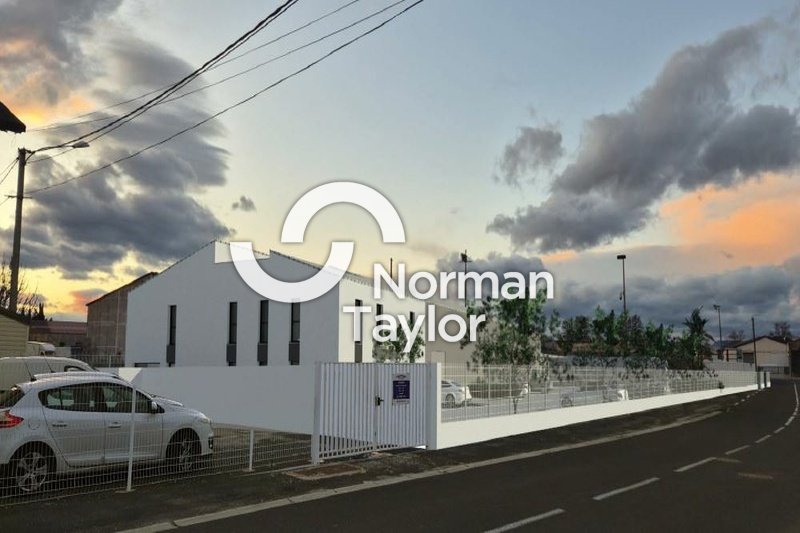 A vendre Locaux d'activité 1221m² Perpignan