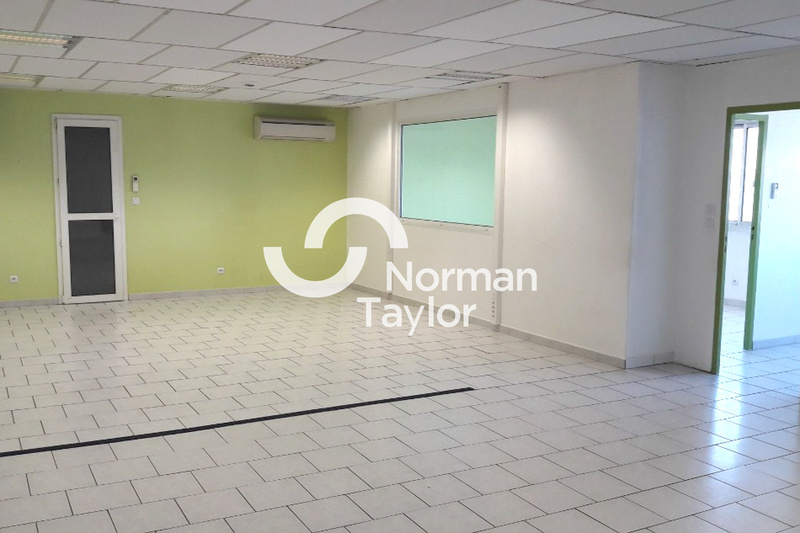 Local mixte activités/bureaux à louer - Montpellier Sud