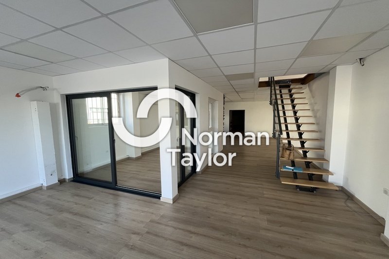 Local mixte de 250 m² à louer sur Mauguio