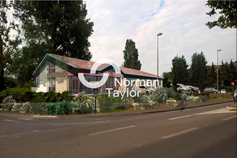 A louer Local commercial  467m² Fabrègues