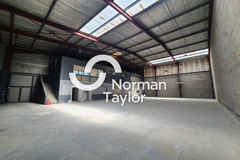 Local de 493 m² à louer  Sète  