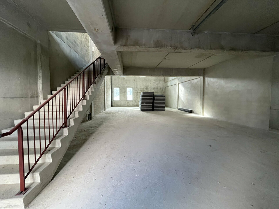 LOCAL D'ACTIVITE NEUF A LOUER DISPONIBLE IMMEDIATEMENT