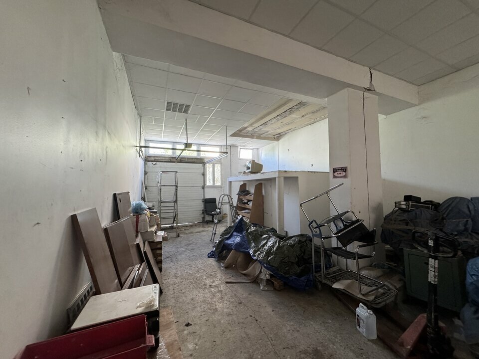 Petite surface à la vente !