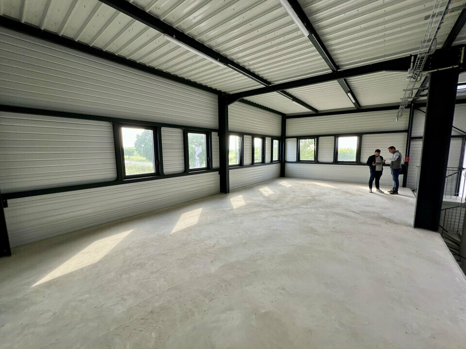 A louer Locaux d'activité 244m² Longperrier