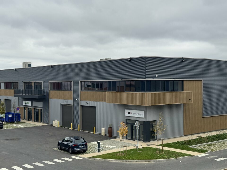 LOCAUX D'ACTIVITES NEUFS A LOUER DISPONIBLES IMMEDIATEMENT