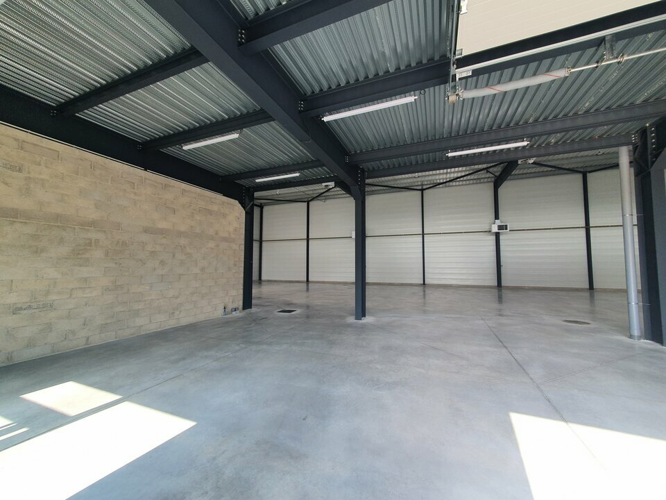 LOCAUX D'ACTIVITES DISPONIBLES A L'ACHAT