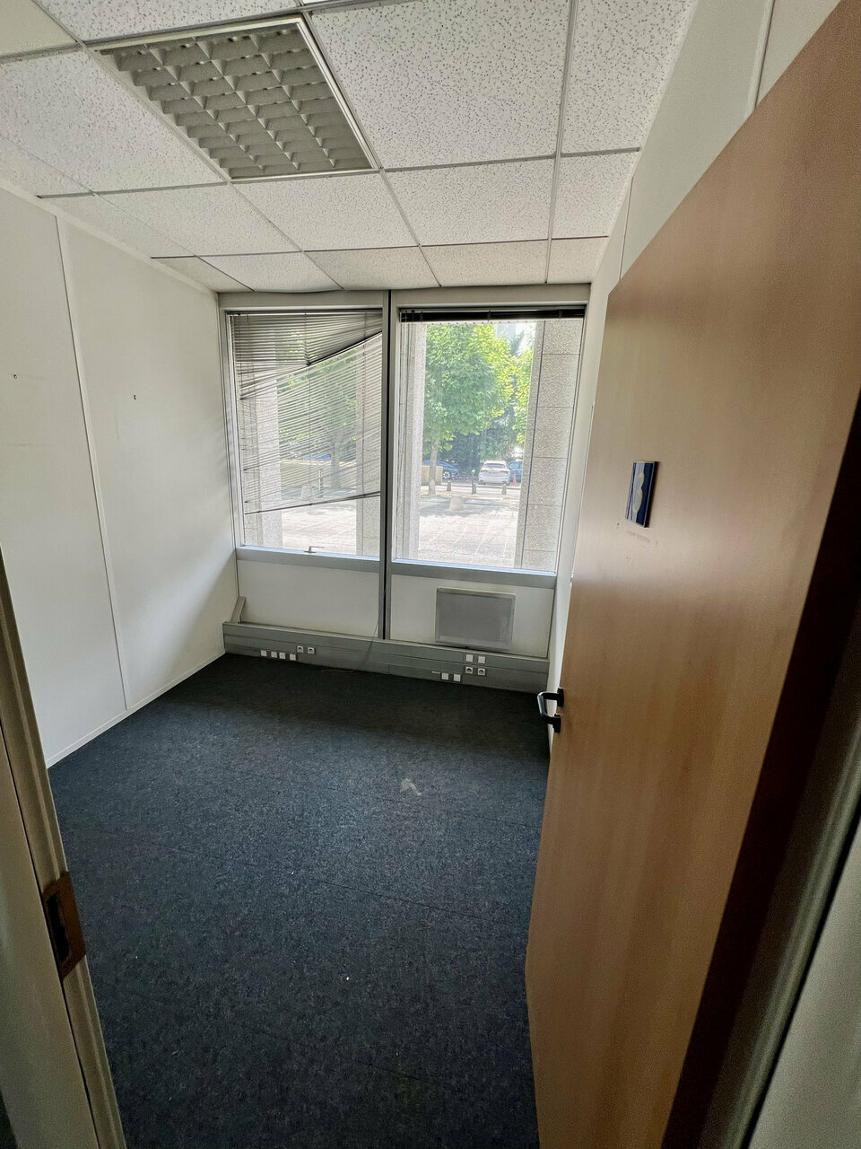 A vendre Bureaux 179m² Villepinte