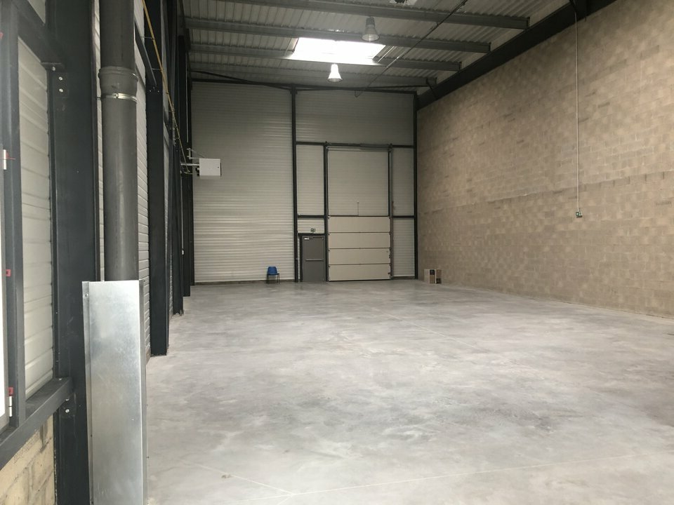 A louer Locaux d'activité 403m² Pierrefitte-sur-Seine
