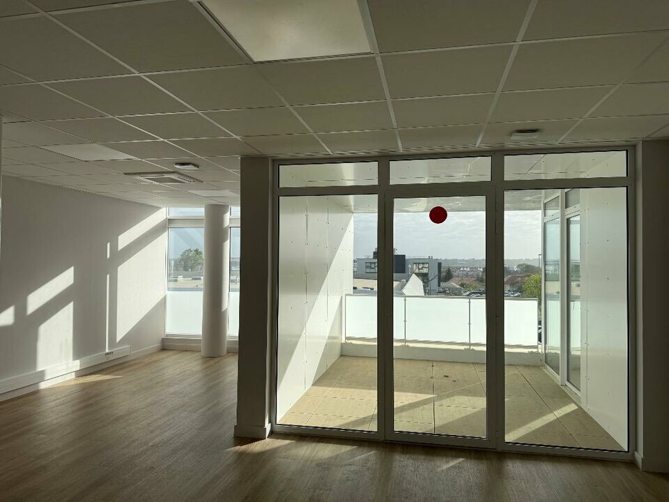 Bureaux à vendre - 134.0 m2 - 64 - Pyrenees-Atlantiques