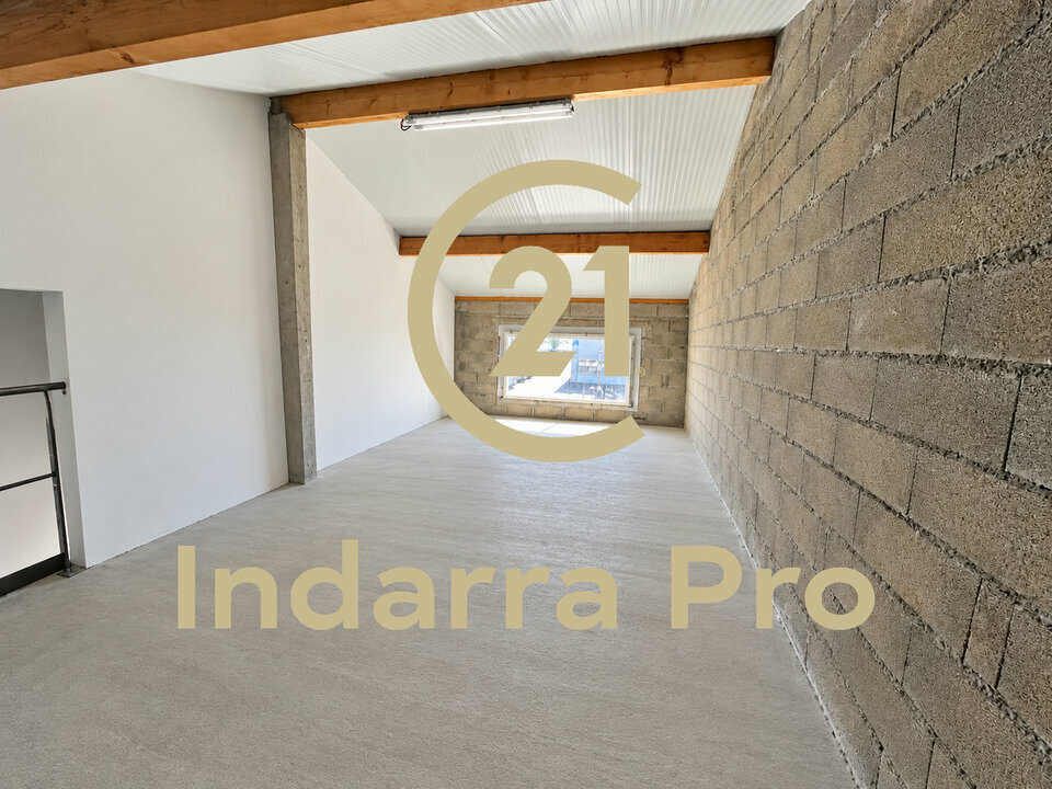 Local d'activité à louer - 150.0 m2 - 64 - Pyrenees-Atlantiques