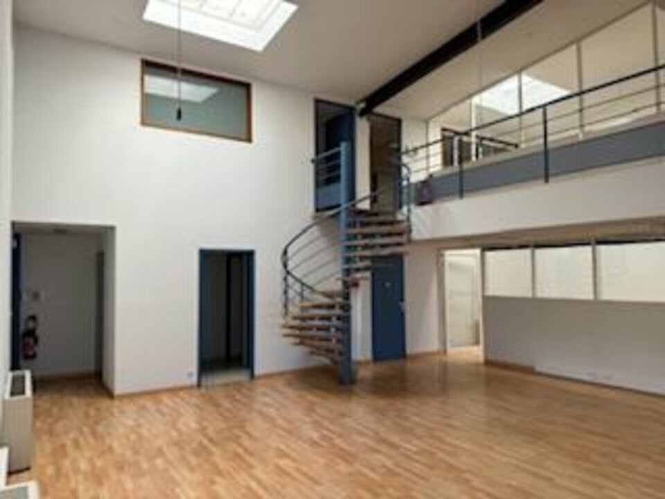 Bureaux à louer - 248.0 m2 - 64 - Pyrenees-Atlantiques