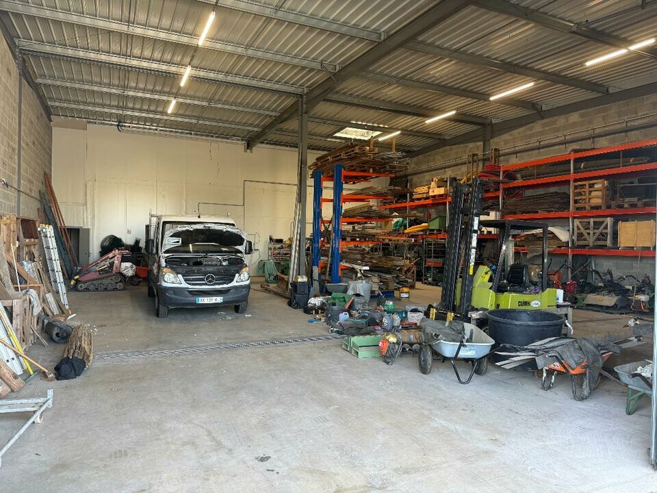 Local d'activité à vendre - 450.0 m2 - 64 - Pyrenees-Atlantiques