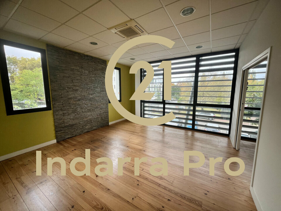 Bureaux à louer - 175.0 m2 - 64 - Pyrenees-Atlantiques