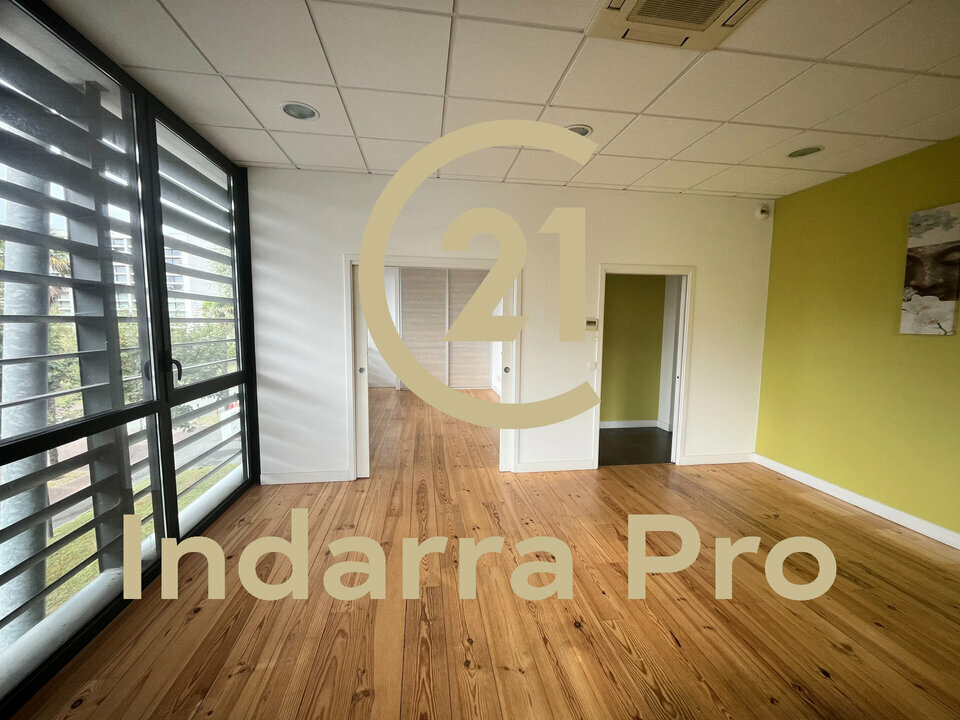 Bureaux à louer - 175.0 m2 - 64 - Pyrenees-Atlantiques