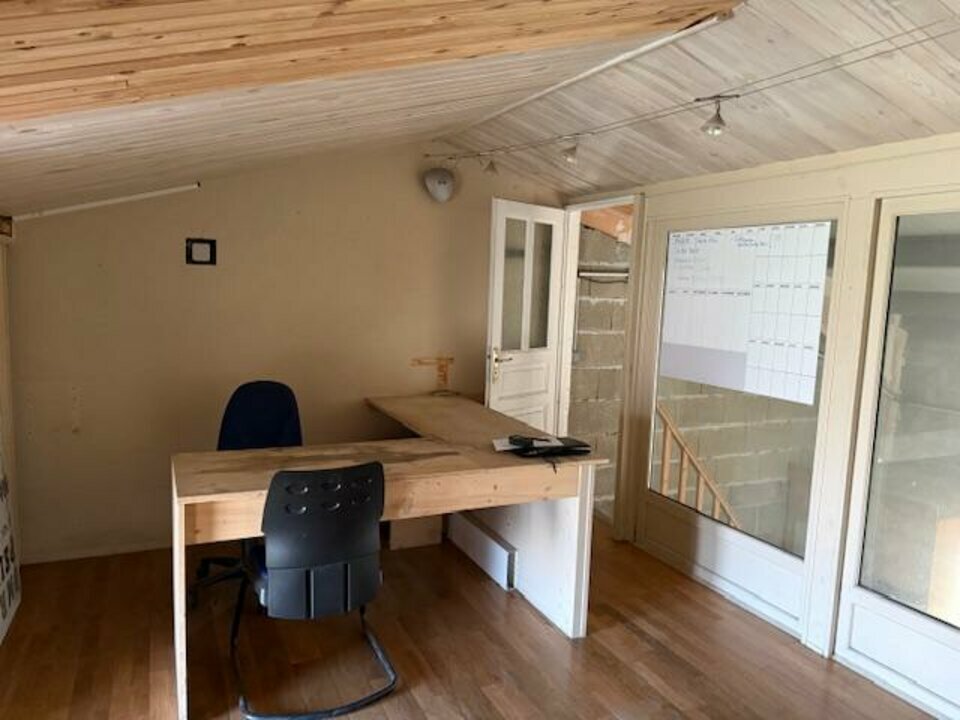 Local d'activité à louer - 61.0 m2 - 64 - Pyrenees-Atlantiques
