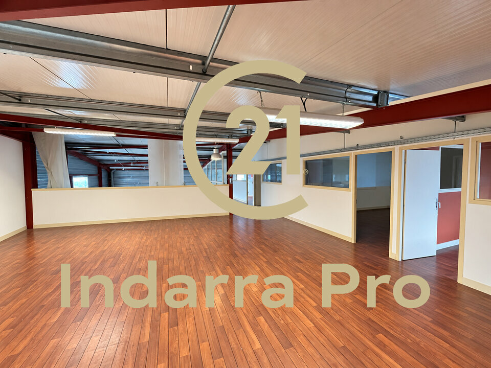 Local d'activité à louer - 350.0 m2 - 64 - Pyrenees-Atlantiques