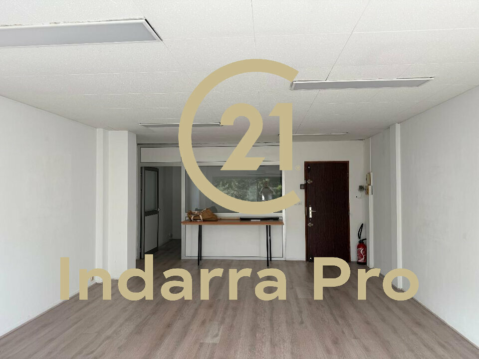 Bureaux à louer - 44.0 m2 - 64 - Pyrenees-Atlantiques
