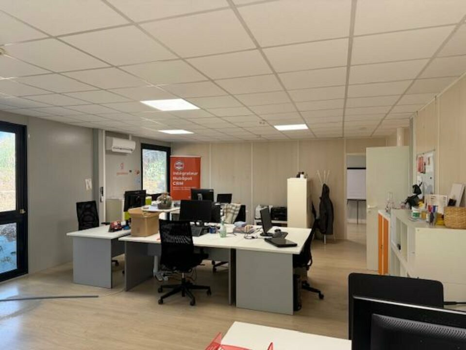 Bureaux à louer - 180.0 m2 - 64 - Pyrenees-Atlantiques