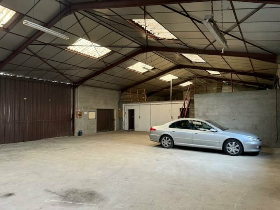 Entrepôt à louer - 490.0 m2 - 40 - Landes