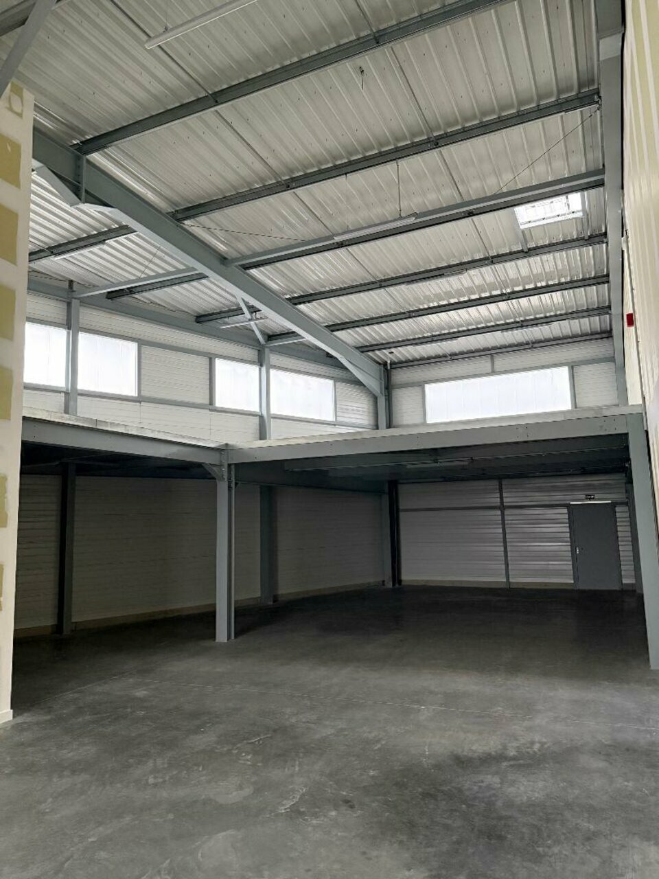 Entrepôt à louer - 295.0 m2 - 40 - Landes