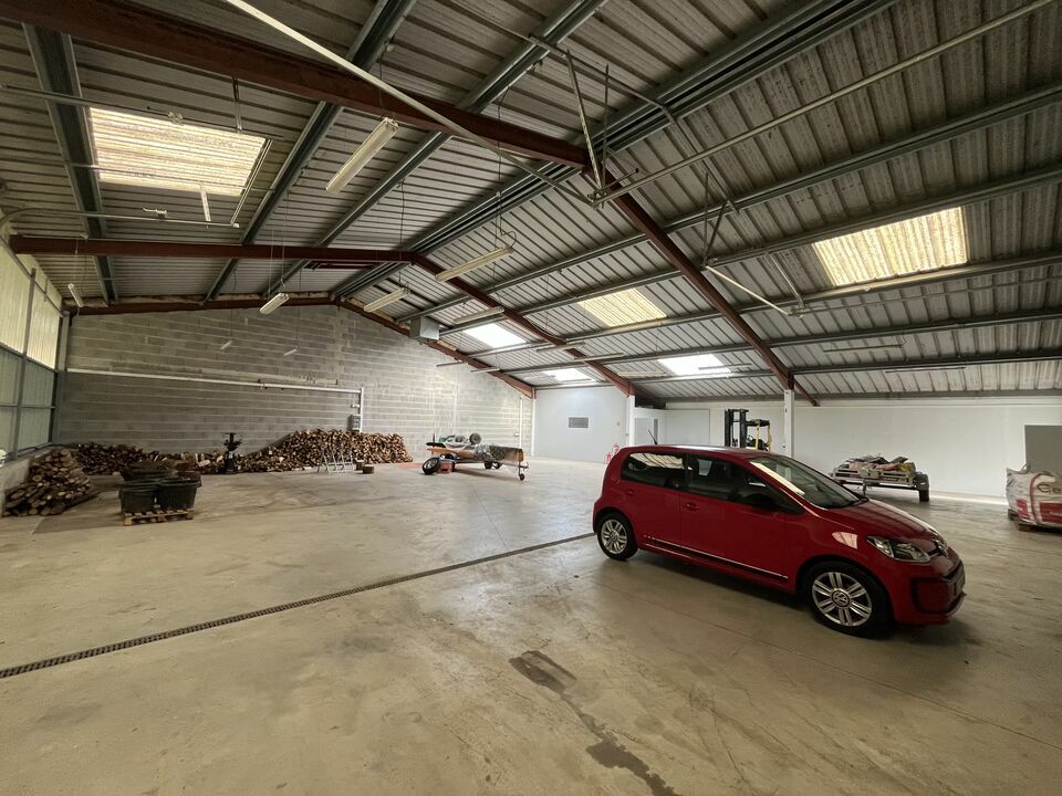 Entrepôt à louer - 350.0 m2 - 40 - Landes