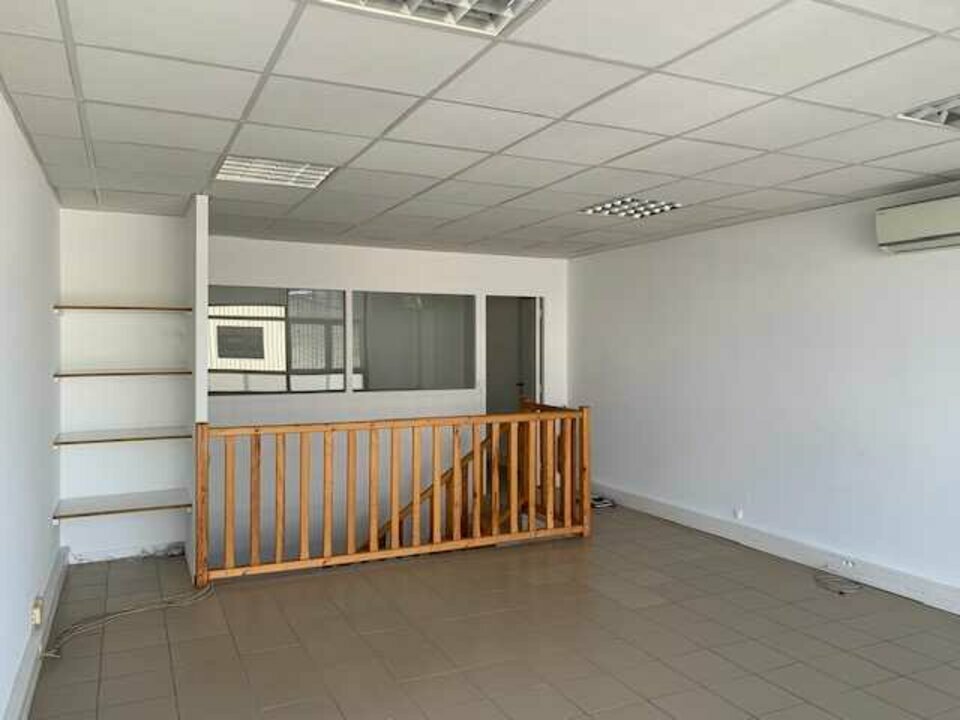 Agrandir la photo Local d'activité à louer - 80.0 m2 - 64 - Pyrenees-Atlantiques