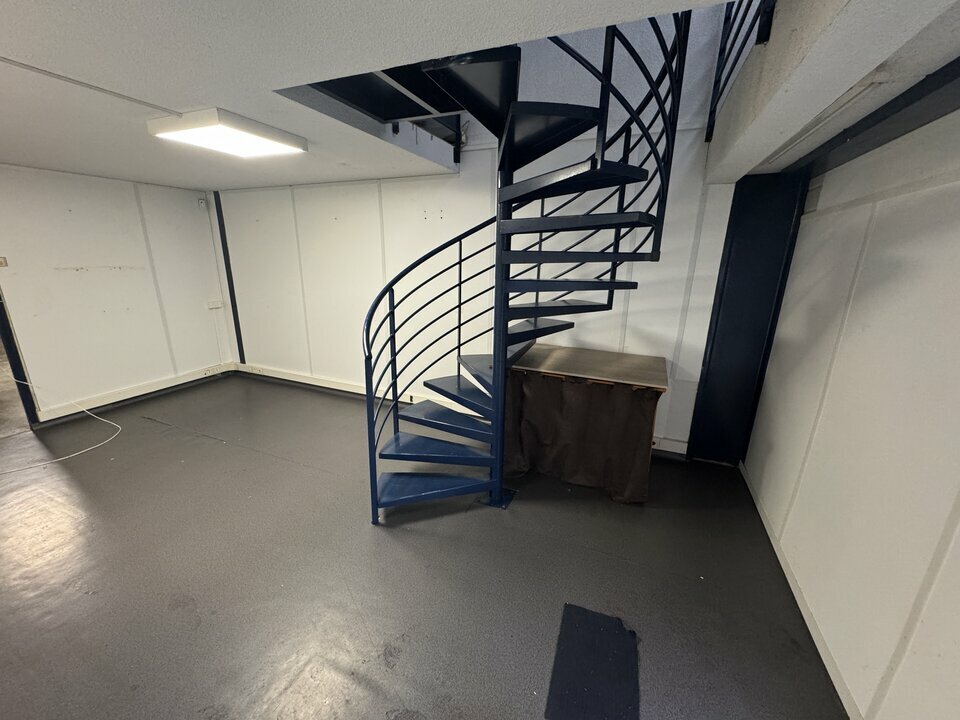 Agrandir la photo Local d'activité à louer - 120.0 m2 - 64 - Pyrenees-Atlantiques