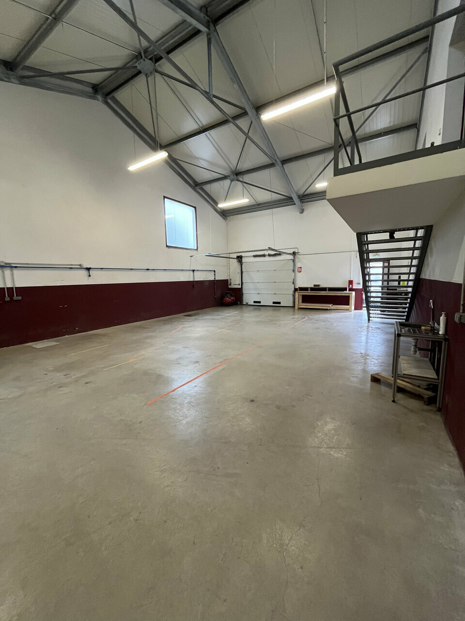 Local d'activité à louer - 184.0 m2 - 64 - Pyrenees-Atlantiques