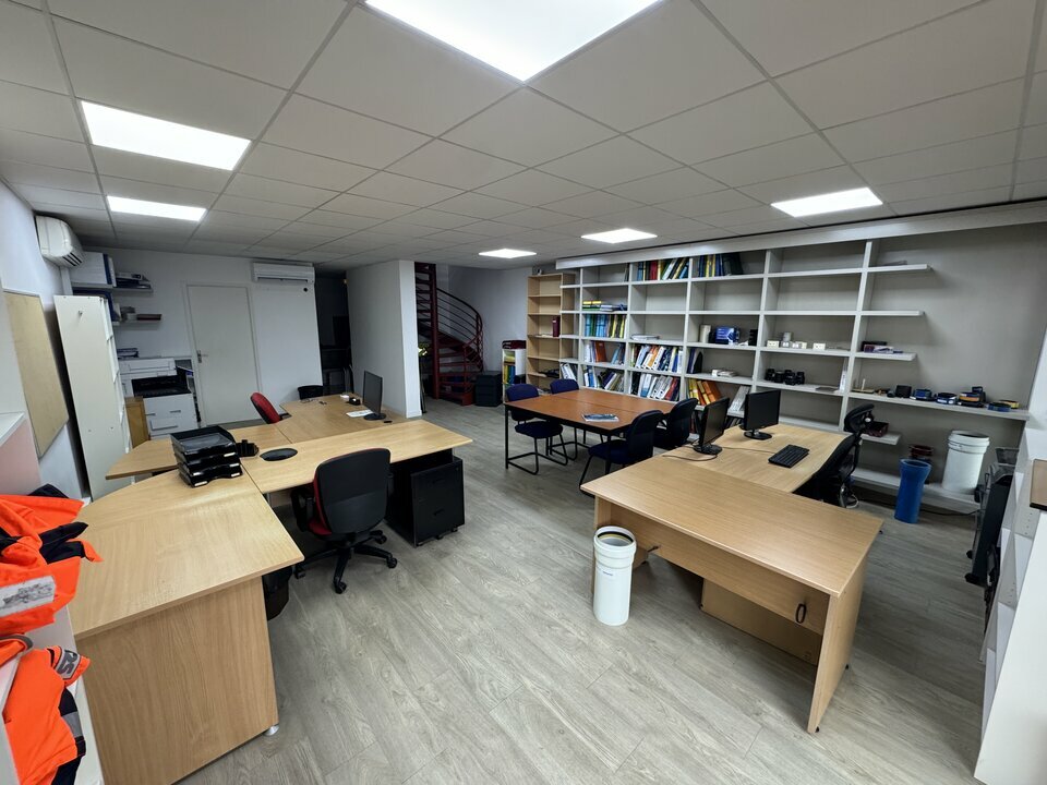 Bureaux à vendre - 96.0 m2 - 64 - Pyrenees-Atlantiques